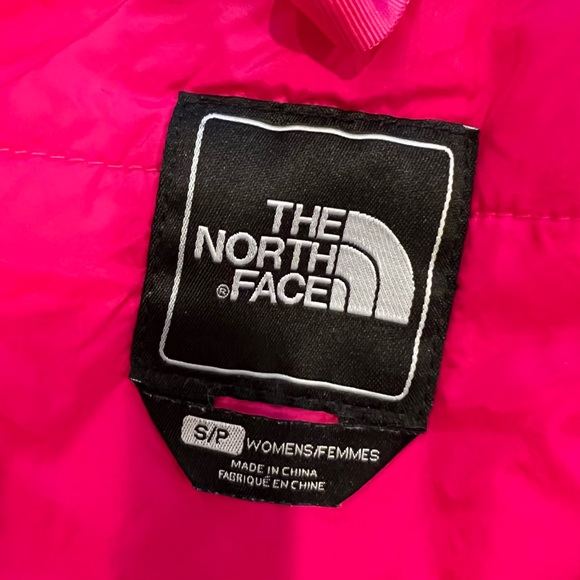 North Face HyVent Ski Jacket with Removable Inner Fleece Lining and hoodie - Picture 12 of 16